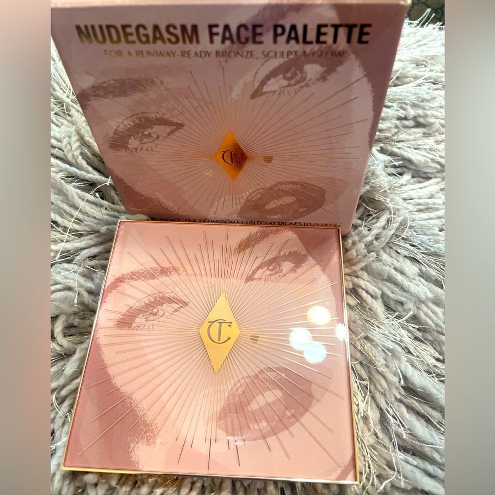 Charlotte Tilbury Nudegasm Face Palette BNIB